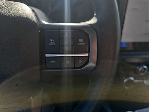 Used 2025 Ford F250 Lariat w/ Black Appearance Package AWD/4WD image 18