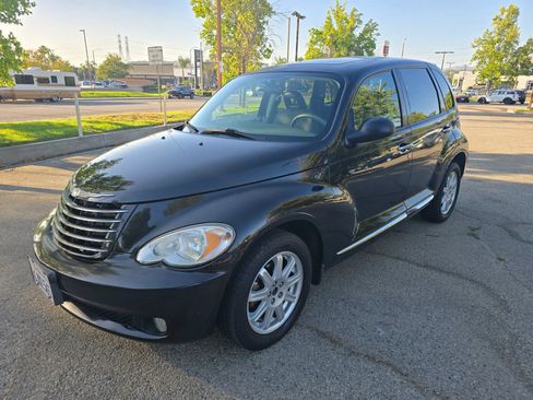 Used 2010 Chrysler PT Cruiser w/ Convenience Group FWD image 1