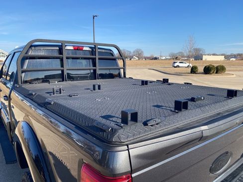 Used 2018 Ford F250 Lariat w/ Lariat Ultimate Package image 11