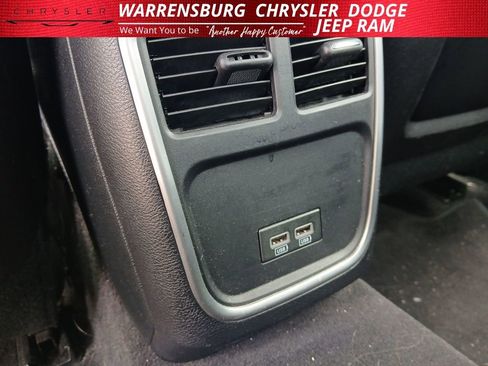 Used 2015 Chrysler 300 Limited w/ Driver Convenience Group image 12