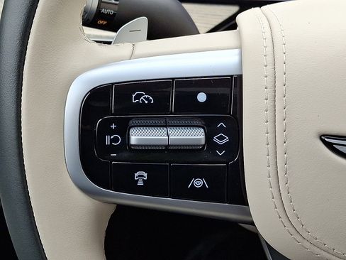 Certified 2025 Genesis GV80 3.5T Prestige image 22