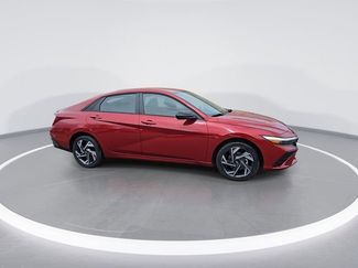 New 2025 Hyundai Elantra SEL video 2