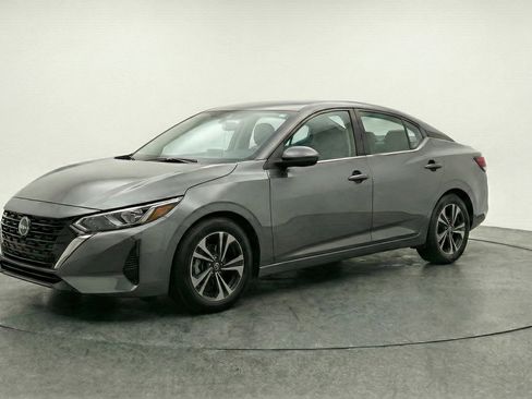 Used 2025 Nissan Sentra SV FWD image 3