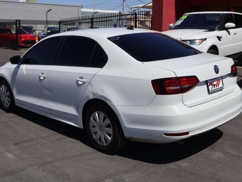 Used 2016 Volkswagen Jetta S image 5