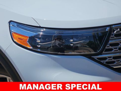 Used 2023 Ford Explorer Limited AWD/4WD image 35
