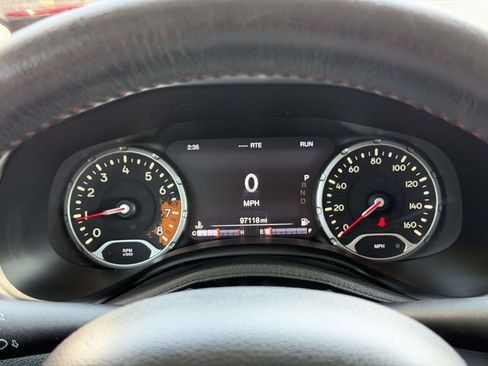 Used 2017 Jeep Renegade Trailhawk AWD/4WD image 24