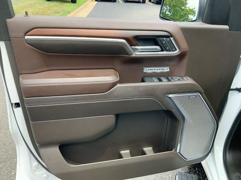Certified 2024 GMC Sierra 1500 Denali w/ Denali Reserve Package AWD/4WD image 22