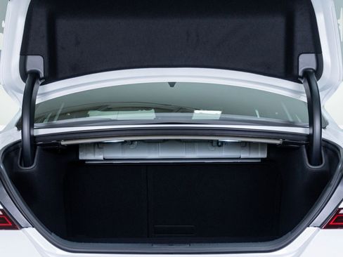 Used 2026 Genesis G70 3.3T Sport Prestige image 8