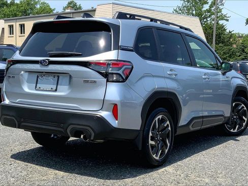 Certified 2025 Subaru Forester Limited AWD/4WD image 14
