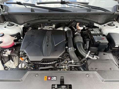 Used 2025 Hyundai Santa Fe Limited FWD image 35