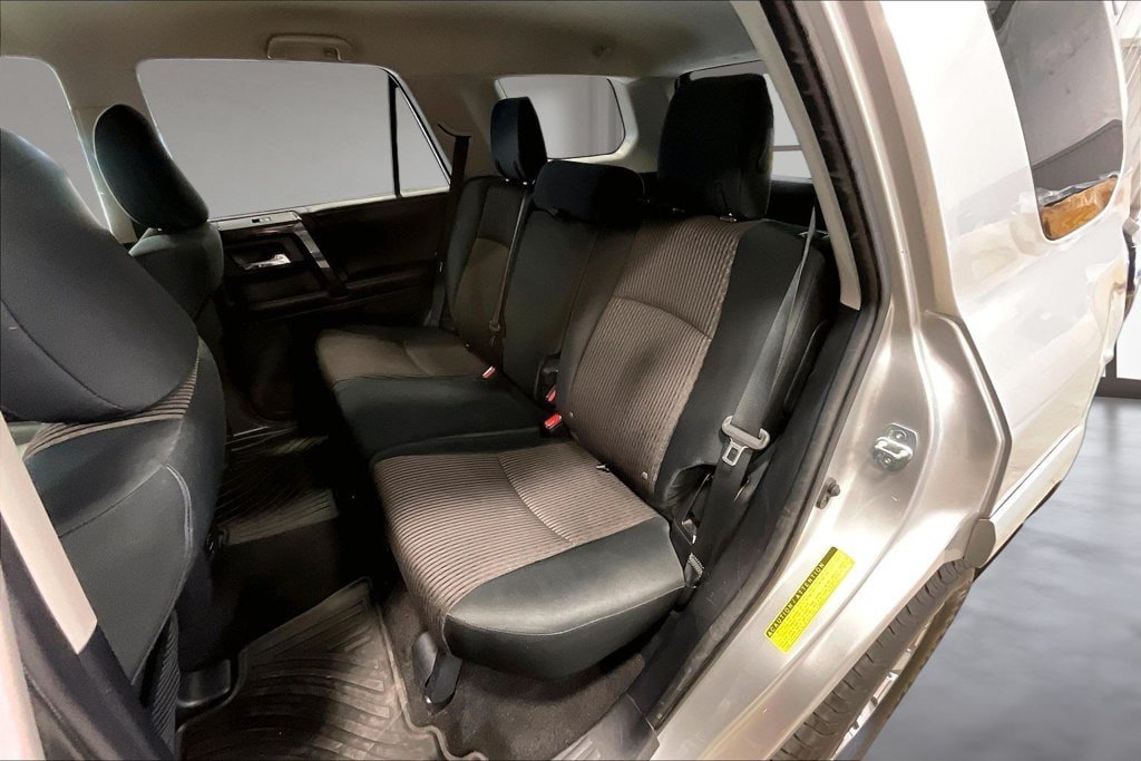 Used 2015 Toyota 4Runner Trail AWD/4WD image 23