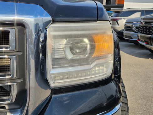 Used 2015 GMC Sierra 1500 SLT w/ SLT Crew Cab Value Package AWD/4WD image 10