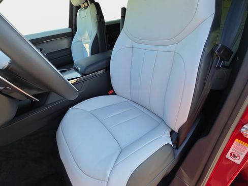 New 2026 Land Rover Range Rover Sport Dynamic SE AWD/4WD image 15
