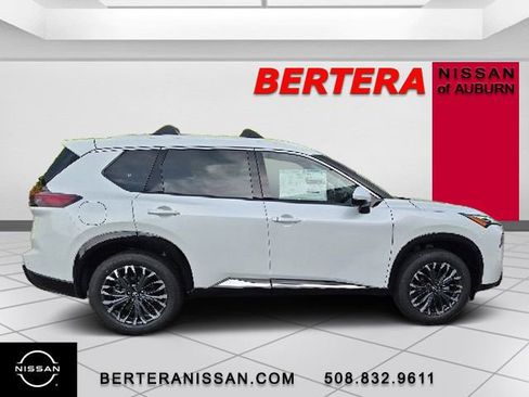 New 2026 Nissan Rogue Platinum AWD/4WD image 2