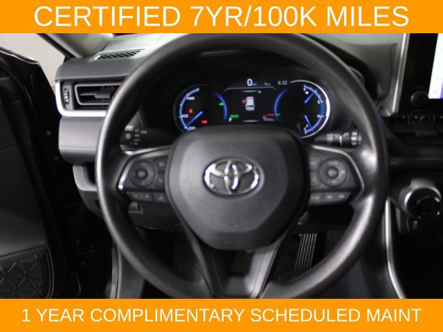 Used 2025 Toyota RAV4 XLE AWD/4WD image 19