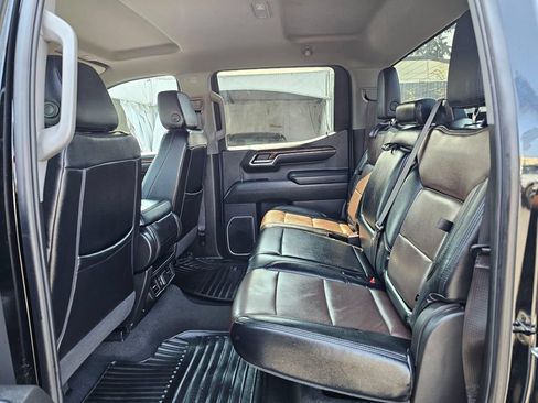Used 2024 GMC Sierra 1500 Elevation AWD/4WD image 17