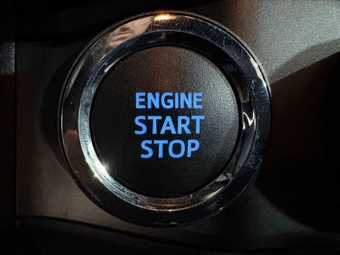 Used 2022 Toyota Tacoma TRD Off-Road w/ Technology Package image 19