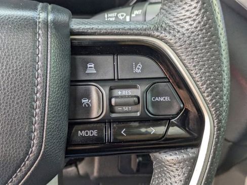 Used 2023 Toyota Tundra Limited image 22