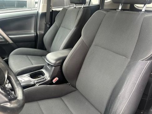 Used 2018 Toyota RAV4 Adventure AWD/4WD image 10