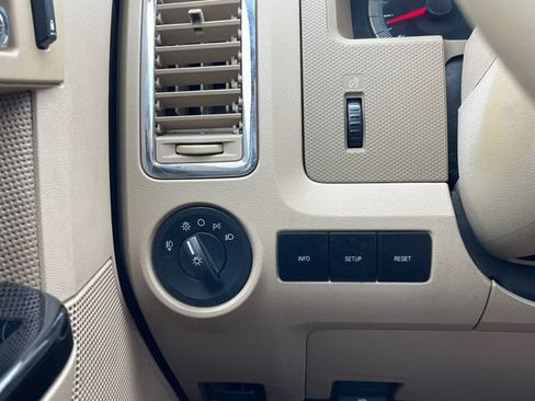 Used 2009 Ford Escape Limited FWD image 18