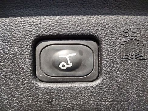 Used 2024 Ford Edge SEL w/ Convenience Package image 20