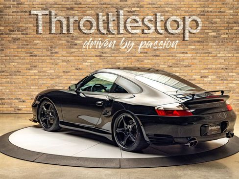 Used 2003 Porsche 911 Turbo image 8