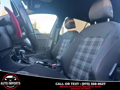 Used 2017 Volkswagen GTI Sport image 12