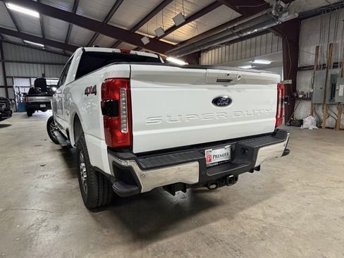 Used 2024 Ford F250 Lariat image 8