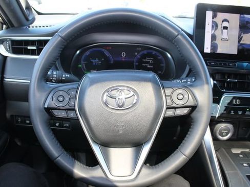 Used 2024 Toyota Venza Limited AWD/4WD image 16