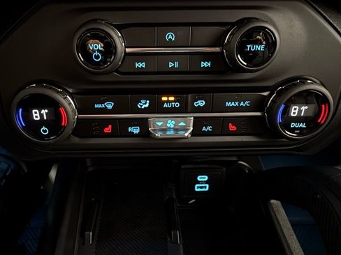 New 2025 Ford Bronco Big Bend w/ Black Diamond Package image 42