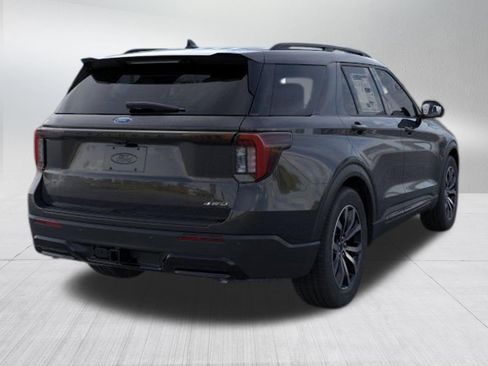 New 2026 Ford Explorer ST-Line image 8