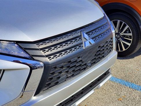 Used 2024 Mitsubishi Eclipse Cross SE image 3