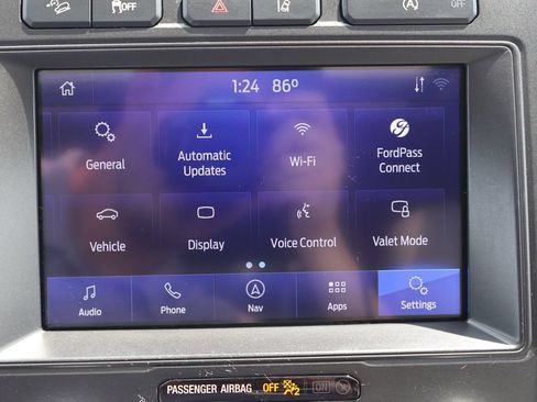 Used 2020 Ford Expedition XLT w/ Equipment Group 202A AWD/4WD image 13