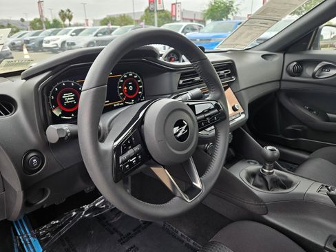 Used 2025 Nissan Z Performance w/ Floor Mat Package RWD image 12