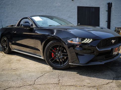Used 2022 Ford Mustang Premium image 9