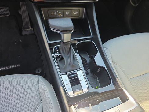 Certified 2025 Hyundai Santa Cruz Limited AWD/4WD image 27