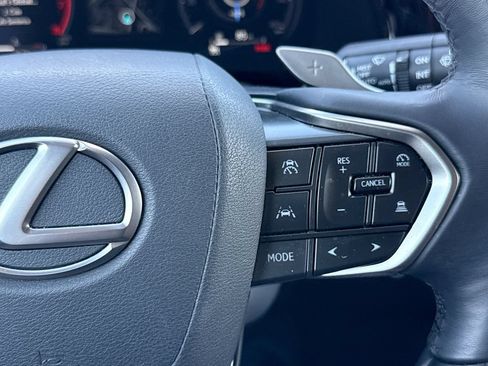 Used 2025 Lexus RX 350 Premium w/ Accessory Package (Z1) FWD image 27