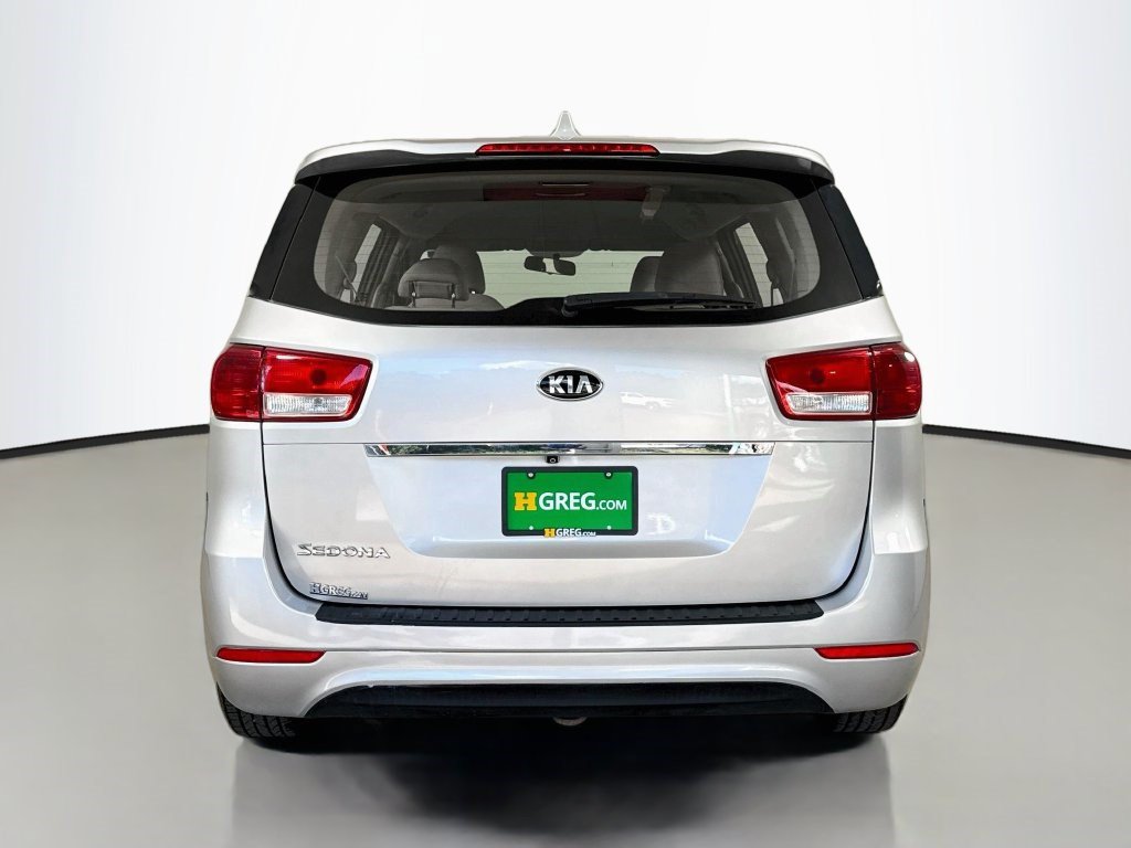 Used 2018 Kia Sedona L FWD image 8