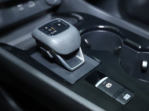 Used 2023 Nissan Rogue SV image 29