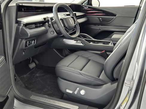 New 2026 Lincoln Nautilus Premier w/ Jet Appearance Package image 8