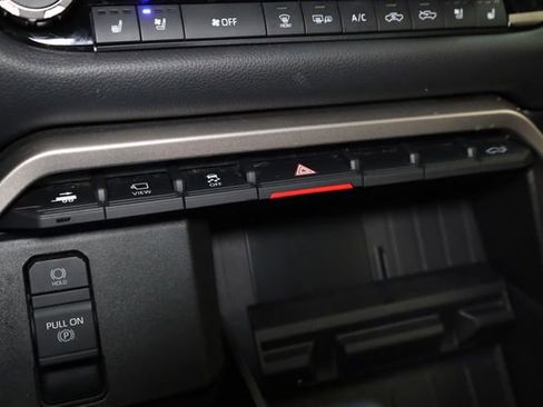 Used 2025 Toyota Tundra Limited image 23