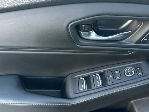 Used 2025 Honda Accord Sport image 13