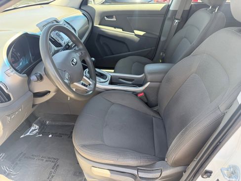 Used 2016 Kia Sportage LX w/ Option Group 017 FWD image 11