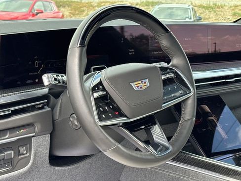 Certified 2025 Cadillac Escalade V AWD/4WD image 20