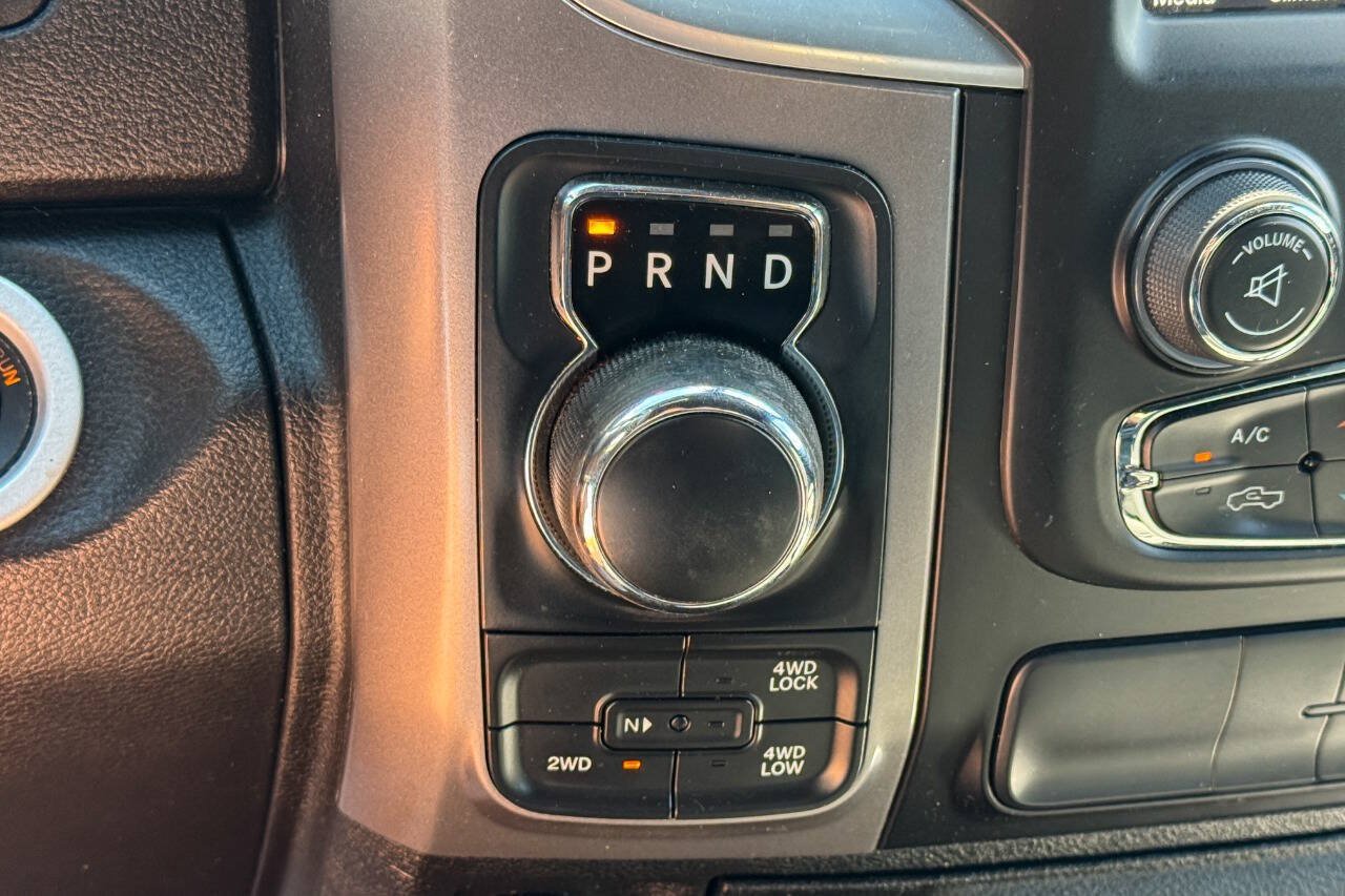 Used 2022 RAM 1500 Warlock AWD/4WD image 28