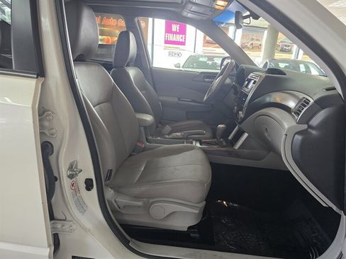 Used 2012 Subaru Forester 2.5X Touring AWD/4WD image 14