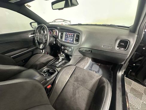 Used 2018 Dodge Charger R/T Scat Pack image 21