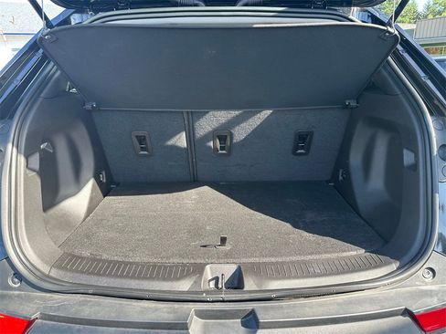 Used 2023 Chevrolet Bolt EUV LT w/ Driver Confidence Package image 16