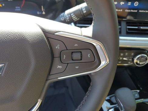New 2026 Chevrolet Trax LT w/ LT Convenience Package FWD image 19