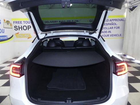 Used 2023 Tesla Model Y AWD image 25